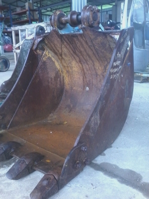 ขาย บุ้งกี๋รถขุด 60 สลัก50มิล/ปากกว้าง72เซนติเมตร/ซอกแขน 19เซนติเมตร/ เก่านอก ขายราคา19,000 บาท ขาย บุ้งกี๋รถขุด 60 สลัก50มิล/ปากกว้าง72เซนติเมตร/ซอกแขน 19เซนติเมตร/ เก่านอก ขายราคา19,000 บาท