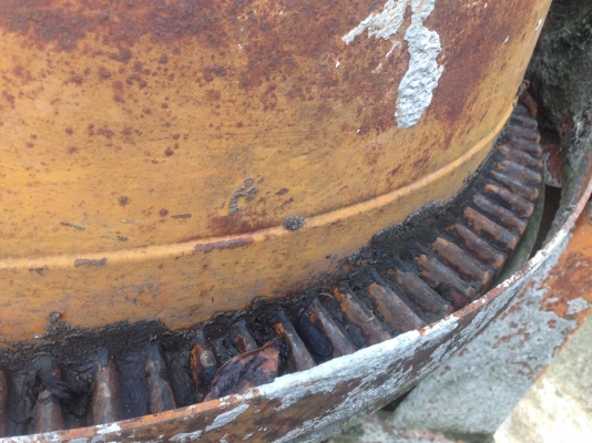 (ขายแล้วครับ) โม่ผสมปูน GOLDEN MIXER ไฟบ้าน 220 โวลต์ 3HP พร้อมใช้งาน!