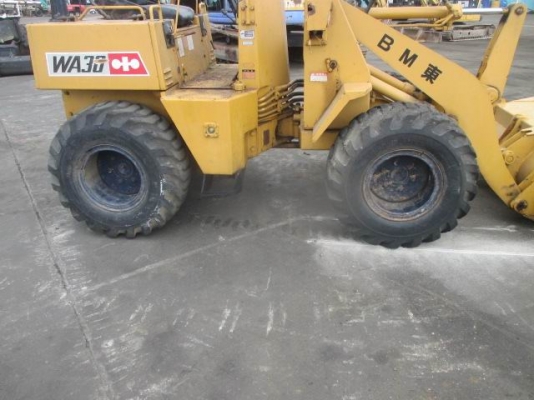 ขายรถตักล้อยาง   KOMATSU รุ่น  WA30-1 ปี1983 เครื่องยนต์ 2D942 เก่านอก มีเอกสาร พร้อมขาย  ใช้งานได้จริงค่ะ ขายราคา265,000 บาท