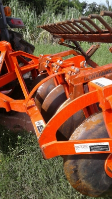 ตัดราคาเลยครับ ขายตามสภาพครับ 90\%ครับไม่รวมคราดนะครับ