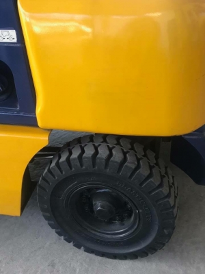 รถยกโฟล์คลิฟ