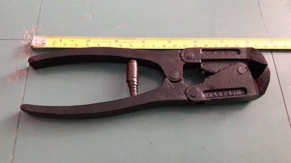 ขายคีมตัดทดแรงLUCKYSTAR MADE IN POLAND. เก่าเก็บ