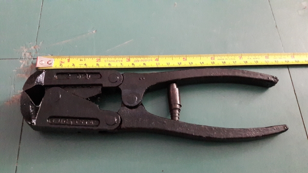 ขายคีมตัดทดแรงLUCKYSTAR MADE IN POLAND. เก่าเก็บ