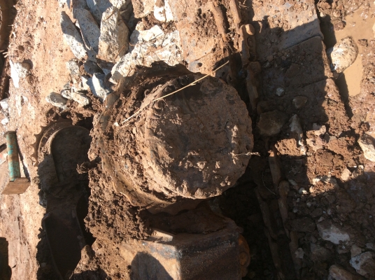 ตัดอะไหล่ครับkomatsu pc120-5 สนใจอะไหล่ตัวไหนสอบถามได้