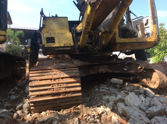 ตัดอะไหล่ครับkomatsu pc120-5 สนใจอะไหล่ตัวไหนสอบถามได้ ตัดอะไหล่ครับkomatsu pc120-5 สนใจอะไหล่ตัวไหนสอบถามได้