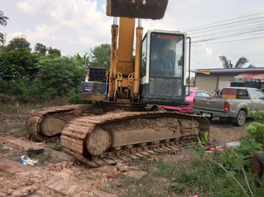 ขออณุญาติขายรถ PC200-5 ไฟฟ้าครบเอกสารใบชื้อขายช่วงล่างเต็มเครื่องปั้มดีเอวดีราคาจาก680000 อยากขาย 580000 ด่วนครับสนใจติดต่อ 0853224877-0988930465