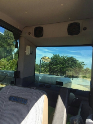 ขออณุญาติขายรถ  PC130-8 เอกสารพร้อม ชั่วโมง 4600กว่าพร้อมใช้งานราคา 1800000  สนใจติดต่อ 0853224877-0988930465