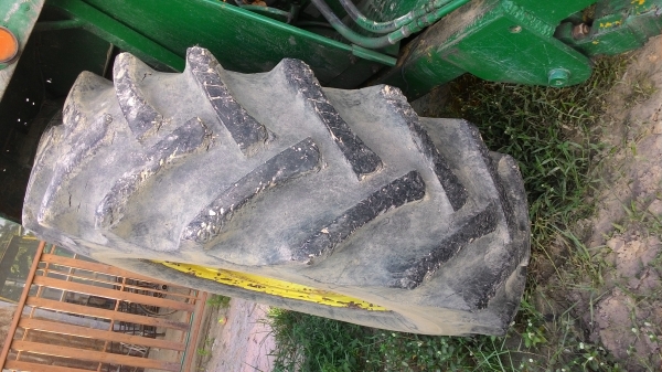 รถไถจอนเดียร์ 2456 รถไถสภาพสวยเฟี๊ยบ