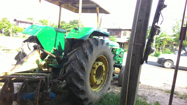 รถไถจอนเดียร์ 2456 รถไถสภาพสวยเฟี๊ยบ