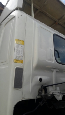 รถฮีโน่ 10 ล้อ ( หัวลาก ) FM1J 245 แรงม้า. ปี 50. สนใจติดต่อ 081 - 6079515