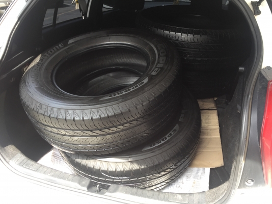 ยาง Bridgestone 265 65 17 ปลายปี16 ดอกเต็ม ไม่มีปะ ใช้ยาว ราคาไม่แพง