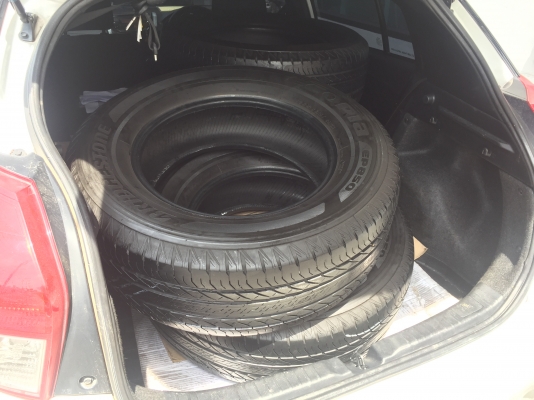 ยาง Bridgestone 265 65 17 ปลายปี16 ดอกเต็ม ไม่มีปะ ใช้ยาว ราคาไม่แพง