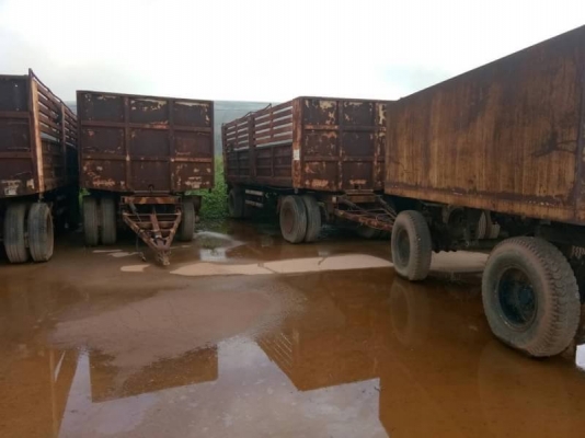 ขาย 155,000 ลุกพ่วงไม่ดั้ม 2 เพลา สามมิต กะบะยาว 6.50 กว้าง 2.45 เอกสารเล่ม มีทั้งหมด 19 หาง แยกก็ได้อีกราคาหนึ่งคับ รถอยู่ ขอนแก่น 090-772-3710 090-772-3708