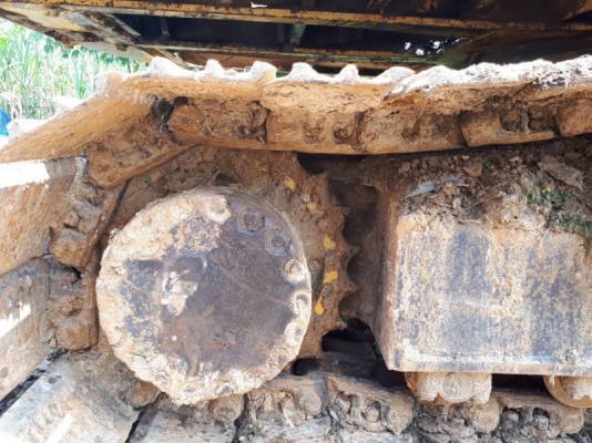 ขาย 635,000  KOMATSU PC200-6 เครื่อง คามินท์ ดี ปั้มแรง โช่หนา เอวขยับ เอกสารเช่มทะเบียน รถอยู่ จ.มุกดาหาร 090-772-3710  ...ดูเพิ่ม