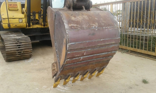 ขาย CAT 320D 12,xxxชม. รถสวยสภาพดี ขาย CAT 320D 12,xxxชม. รถสวยสภาพดี