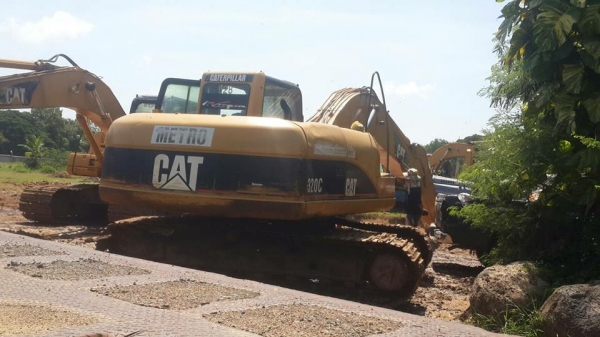 ขายรถขุดแบ็คโค CAT320 JAPANทำงาน14870 ช่วงล่างดีเอกสารเล่มทะเบียนครบ จัดไฟแนนซ์ได้ บูมสวย