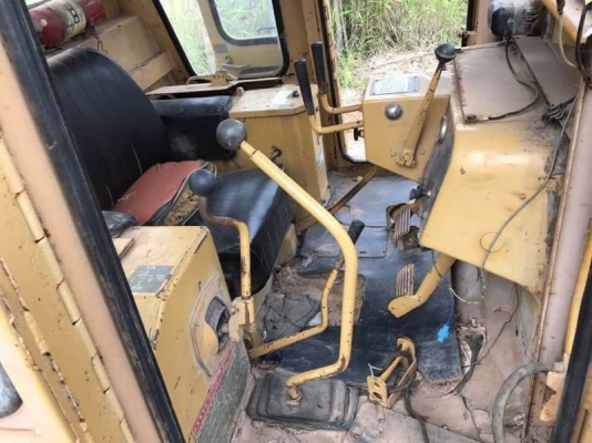 ขาย 800,000 บาท CATTERPILAR D6D ตีนเป็นเกียร์ตัด เครื่องดี ปั้มแรงเอกสารอินวอยส์ รถอยู่สระบุรี โทร&ไอดีไลน์ 0610710295 ขาย 800,000 บาท CATTERPILAR D6D ตีนเป็นเกียร์ตัด เครื่องดี ปั้มแรงเอกสารอินวอยส์ รถอยู่สระบุรี โทร&ไอดีไลน์ 0610710295