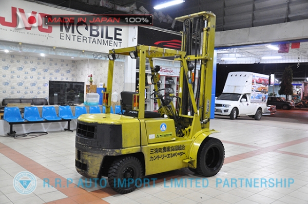 ขายรถโฟล์คลิฟท์มือสอง MITSUBISHI รุ่น FD25-51086 นำเข้าจากประเทศญี่ปุ่น 100\% ไม่เคยใช้งานในไทย