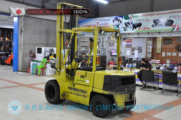 ขายรถโฟล์คลิฟท์มือสอง MITSUBISHI รุ่น FD25-51086 นำเข้าจากประเทศญี่ปุ่น 100\% ไม่เคยใช้งานในไทย