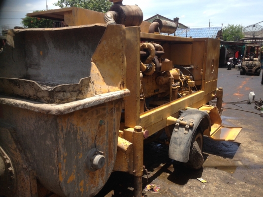 ต้องการขาย เครือง ดันปูน. ยิงปูน อัดน้ำปูน หิน คอนกรีต. แรงดันสูง. เครืองยนต 6สูบ  แรงดัน350บาร.   สภาพพร้อมใช้งาน. ของอยุ่กรุงเทพ
