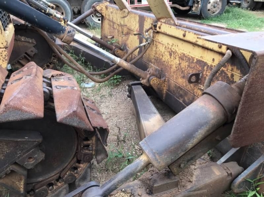 ขาย 695,000 บาท CATTERPILAR D5H เครื่องดี เกียรดี โช่หนา สภาพพร้อมใช้ เอกสารอินวอยท์ รถอยู่ จ.สระบุรี โทร&ไอดีไลน์ 0610710295 ขาย 695,000 บาท CATTERPILAR D5H เครื่องดี เกียรดี โช่หนา สภาพพร้อมใช้ เอกสารอินวอยท์ รถอยู่ จ.สระบุรี โทร&ไอดีไลน์ 0610710295