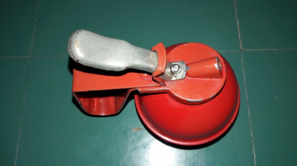 ขายกาหยอดน้ำมันงานเก่าเก็บอิตาลี PERFETTO MADE IN ITALY.