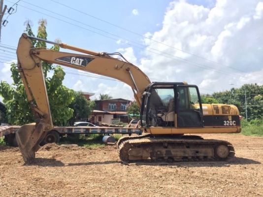 ขาย 890,000 บาท CATTERPILAR 320C ทำงาน 22,xxx ชม. เครื่องดี ปั้มแรง โช่หนา เอวแน่น ไฟฟ้าครบ(ขาดมอเตอร์คันเร่ง) เอกสารเล่มทะเบียน  รถอยู่ จ.บุรีรัมย์  090-772-3710 090-772-3708
