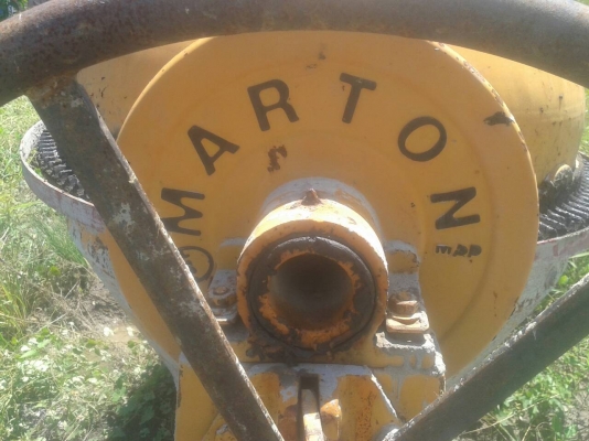 ขายโม่ปูน Maton สภาพดี พร้อมใช้งาน ราคา 10,000.- บาท ราคาไม่รวมมอร์เตอร์