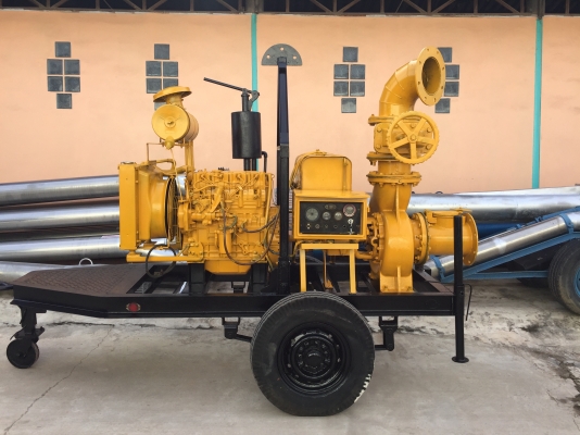 ขายเครื่องสูบน้ำขนาด8นิ้ว เครื่องยนต์vm4สูบเทอร์โบ แบบมีเทเลอร์ลากจูง