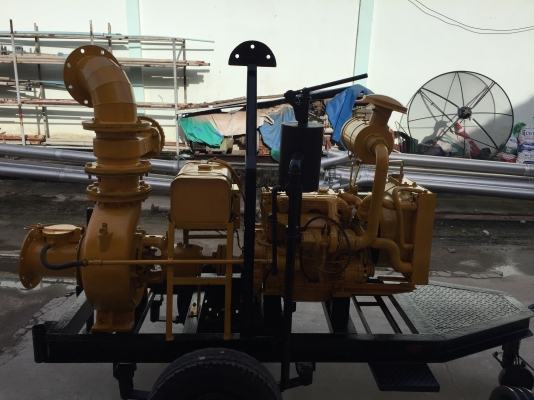 ขายเครื่องสูบน้ำขนาด8นิ้ว เครื่องยนต์vm4สูบเทอร์โบ แบบมีเทเลอร์ลากจูง