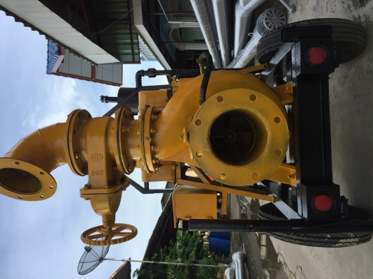 ขายเครื่องสูบน้ำขนาด8นิ้ว เครื่องยนต์vm4สูบเทอร์โบ แบบมีเทเลอร์ลากจูง