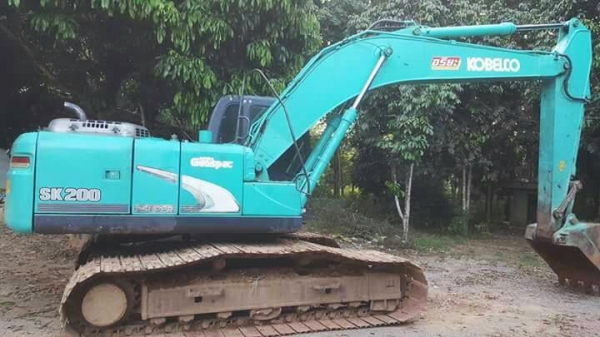 ขายรถแบ็คโฮ KOBELCO SK200-8 Yn12 Super สภาพดี ราคาถูก ขายรถแบ็คโฮ KOBELCO SK200-8 Yn12 Super สภาพดี ราคาถูก