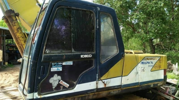 ขาย 455,000 บาท KOBELCO SK200 MARK 3 เครื่องเดิม ปั้มดี เอวมีขยับ ไฟฟ้าตัด เอกสารชื้อขาย รถอยู่ จ.ยโสธร โทร&ไอดีไลน์ 0610710295 ขาย 455,000 บาท KOBELCO SK200 MARK 3 เครื่องเดิม ปั้มดี เอวมีขยับ ไฟฟ้าตัด เอกสารชื้อขาย รถอยู่ จ.ยโสธร โทร&ไอดีไลน์ 0610710295