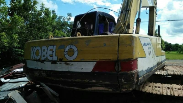 ขาย 455,000 บาท KOBELCO SK200 MARK 3 เครื่องเดิม ปั้มดี เอวมีขยับ ไฟฟ้าตัด เอกสารชื้อขาย รถอยู่ จ.ยโสธร โทร&ไอดีไลน์ 0610710295 ขาย 455,000 บาท KOBELCO SK200 MARK 3 เครื่องเดิม ปั้มดี เอวมีขยับ ไฟฟ้าตัด เอกสารชื้อขาย รถอยู่ จ.ยโสธร โทร&ไอดีไลน์ 0610710295