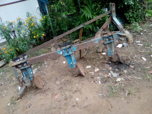 ขายโครงผาน 3 รถไถใหญ่  ขาดแค่ใบ