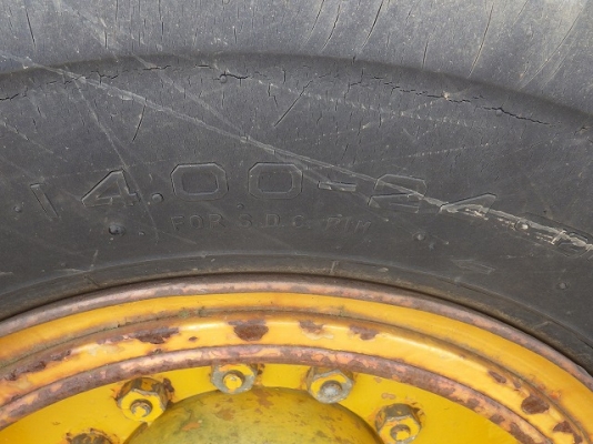 ขายรถตัก ยี่ห้อ KOMATSU รุ่น JH63K ขายรถตัก ยี่ห้อ KOMATSU รุ่น JH63K