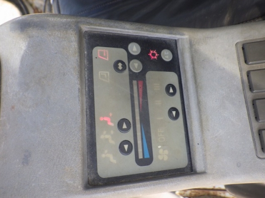 ขายรถแม็คโคร ยี่ห้อ KOBELCO รุ่น SK120-2