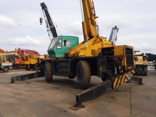 ขายรถเครน ยี่ห้อ KATO รุ่น KR25H-IIIL ขายรถเครน ยี่ห้อ KATO รุ่น KR25H-IIIL