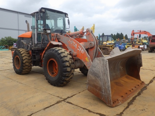 ขายรถตัก ยี่ห้อ Hitachi รุ่น ZW180