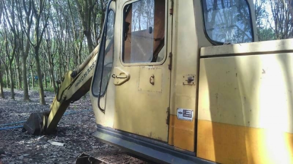 ขาย 255,000 บาท KOMATSU PC120-2 เครื่องดี ปั้มแรง  โช่หนา เอวแน่น เอกสารชื่อขาย   รถอยู่ จ.สระแก้ว โทร&amp;ไอดีไลน์ 0610710295