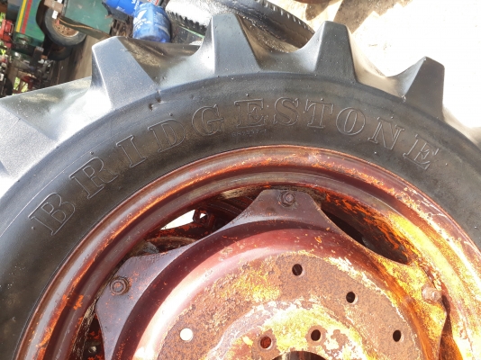 ขอบคุณพี่จากโคราช ขายยางรถไถพร้อมกะทะ ขอบ28พร้อมใช้งาน