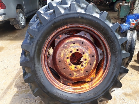 ขอบคุณพี่จากโคราช ขายยางรถไถพร้อมกะทะ ขอบ28พร้อมใช้งาน