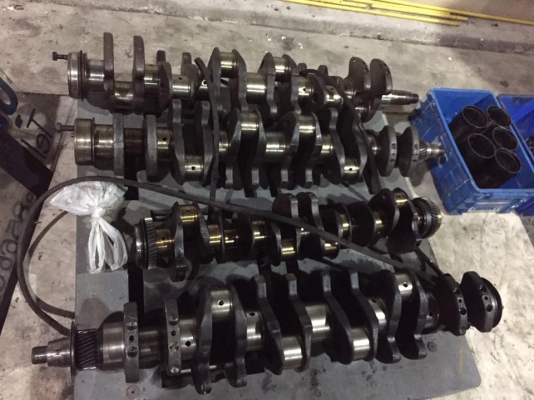 ขาย ข้อเหวี่ยง เสื้อสูบ Nissan PE6 PD6