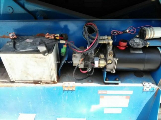 รถกระเช้า DENYO รุ่น HW-6SCR รหัสสินค้า 81004811 ติดต่อ 081-8283376  www.nihonmono.com