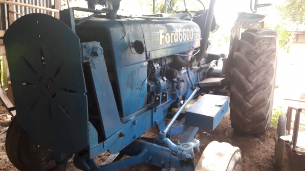 ขายรถไถ FORD 6600 ขายรถไถ FORD 6600