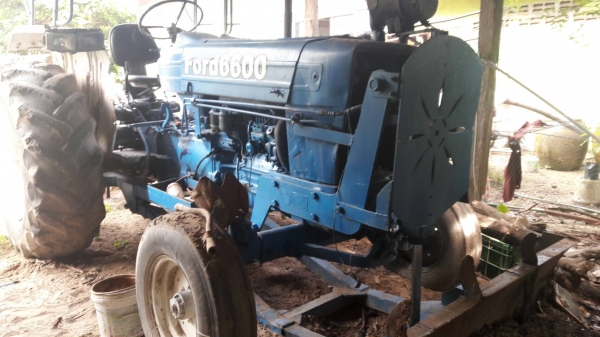 ขายรถไถ FORD 6600 ขายรถไถ FORD 6600