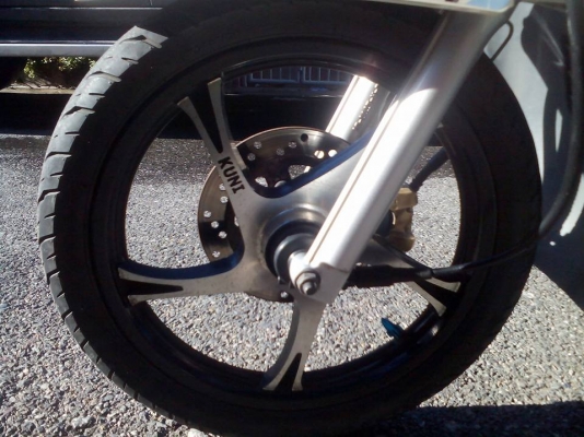 ขาย Yamaha Fino รุ่นเกย์แยก มีอาร์มหลังแล้ว ปี 54 เครื่องดีเดิมๆ ภายนอกใช้ได้ มีรอยบ้างๆ นิดหน่อยเล็กๆ น้อยๆ บังโคลนหน้ามีรอย ทะเบียนเดิมยกเลิกจดใหม่แล้ว ภาษีเต็มไม่ขาดต่อ เล่มพร้อมชุดโอน