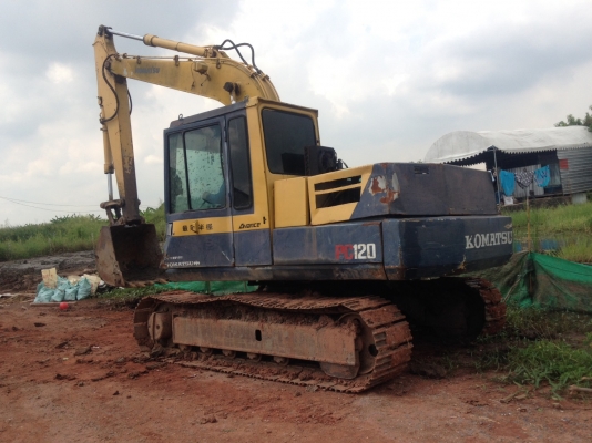 ขายรถแบคโฮ KOMATSU PC120-3 แอร์เย็นฉ่ำ ราคา 300000