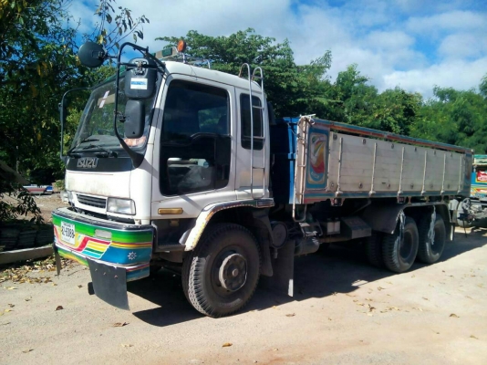 ขายIsuzu 270ปี48ดั๊มแม่ลูก สภาพพร้อมใช้ ติดต่อคุณอ๊อฟพิจิตร086-737-9991