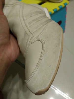 รองเท้าAdidas Size:38จากตู้ญี่ปุ่น รองเท้าAdidas Size:38จากตู้ญี่ปุ่น